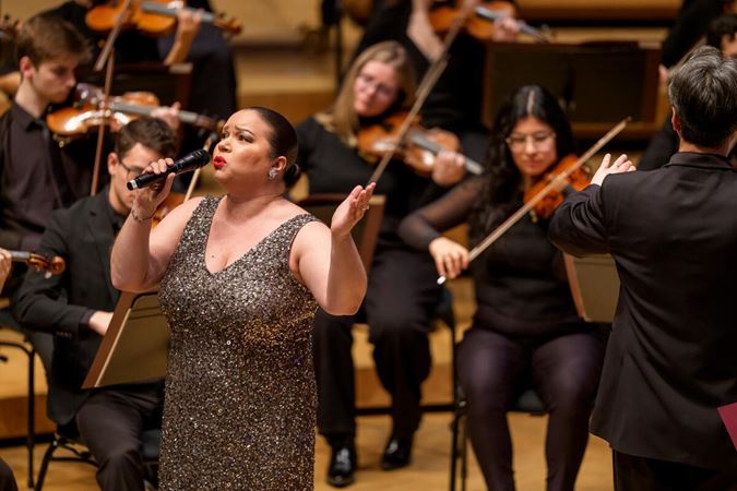 Vocalist Leah Dexter